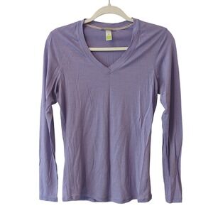 Smartwool V-Neck Long Sleeve Purple size Medium